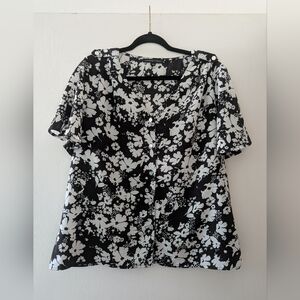 Adrienne Vittadini Floral Black and White Women's sz L Top